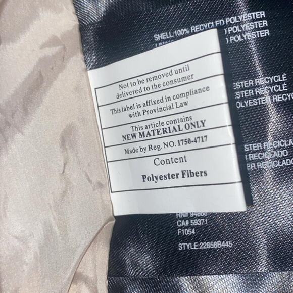 Bernardo Wrap Puffer Coat - Picture 10 of 11